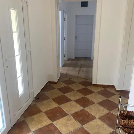 Apartment Dusanov *